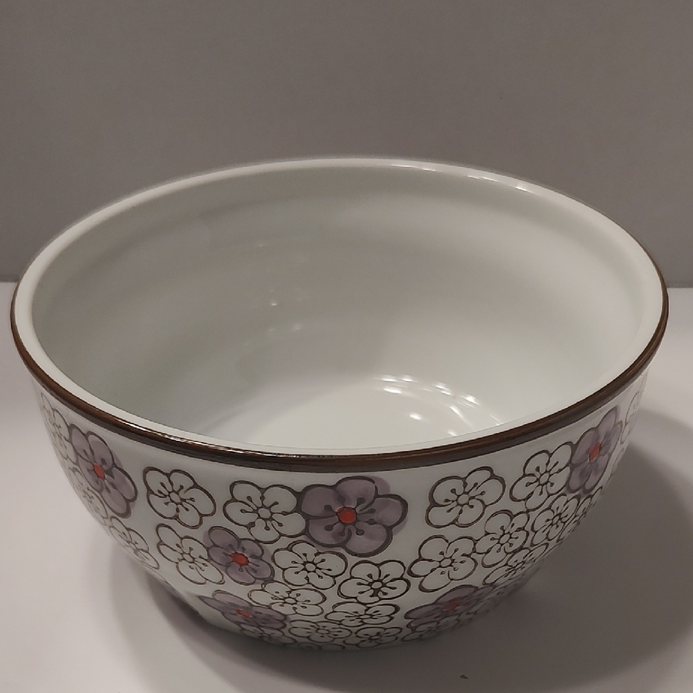 Floral Patterned Hand painted Yokohama Studios Ceramic Bowl White, Tan, Purple